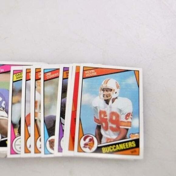 LOT OF 50 VINTAGE 1984 TOPPS CHEWING GUM NFL SPORT CARDS - 1984 NFL TOPPS CARDS - Picture 3 of 4